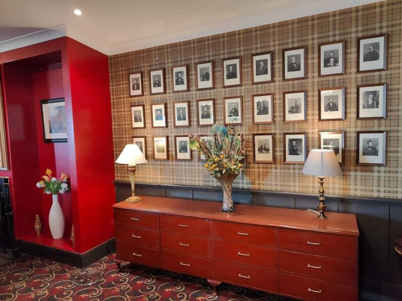 Gateway Motor Inn image