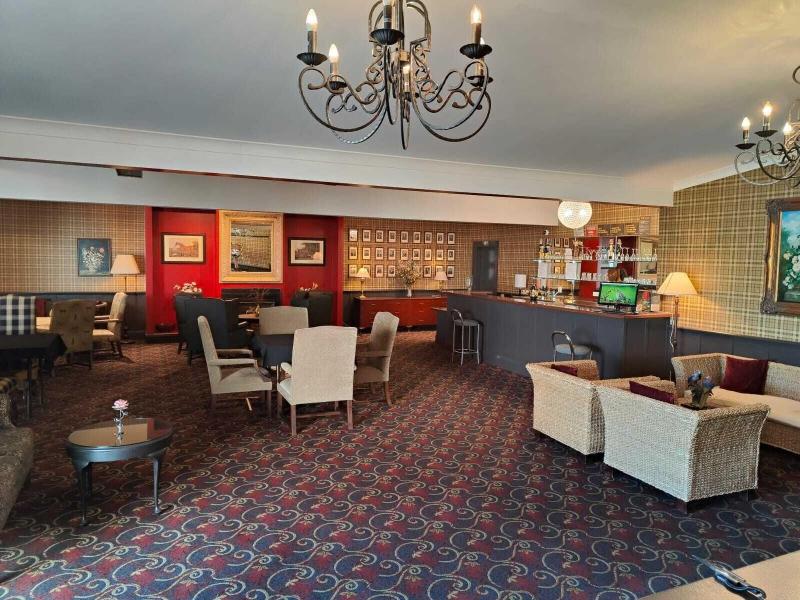 Gateway Motor Inn image