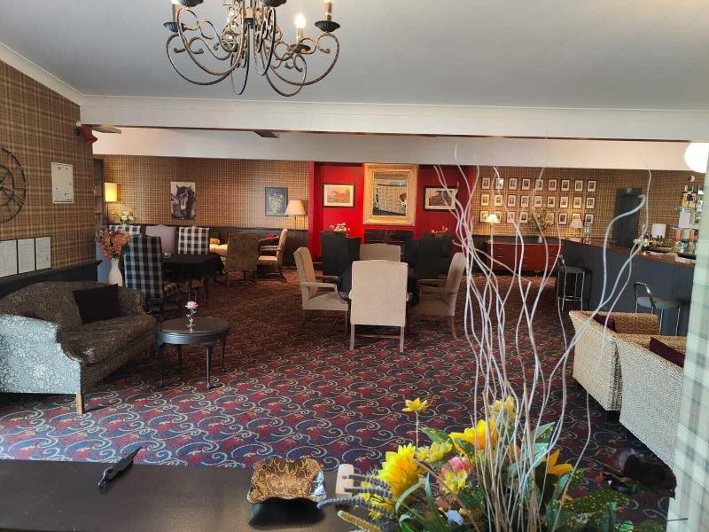 Gateway Motor Inn image