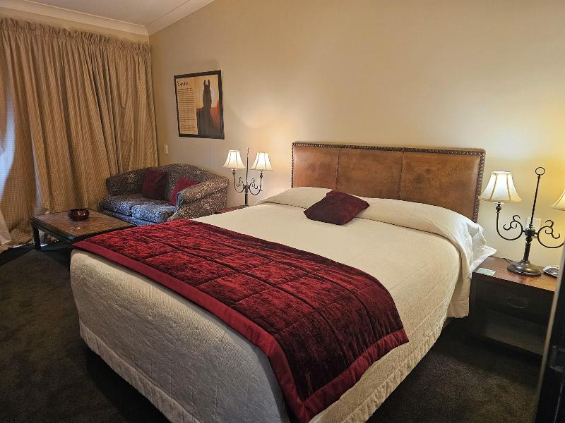Gateway Motor Inn image