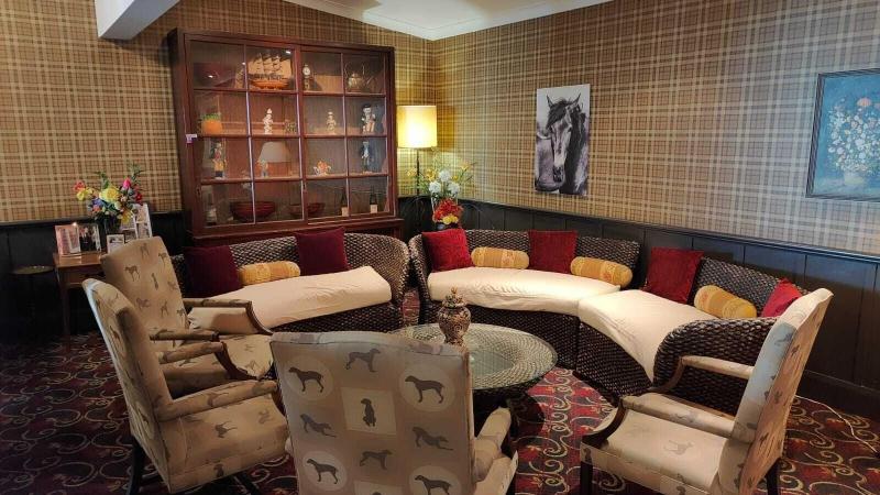 Gateway Motor Inn image