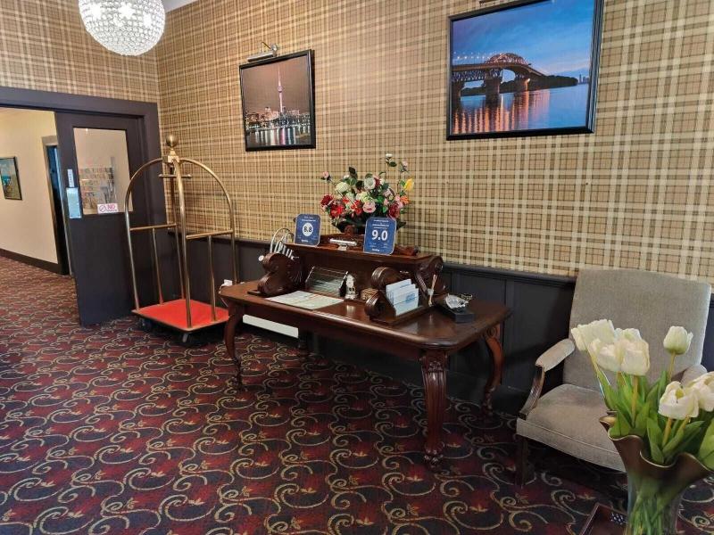Gateway Motor Inn image