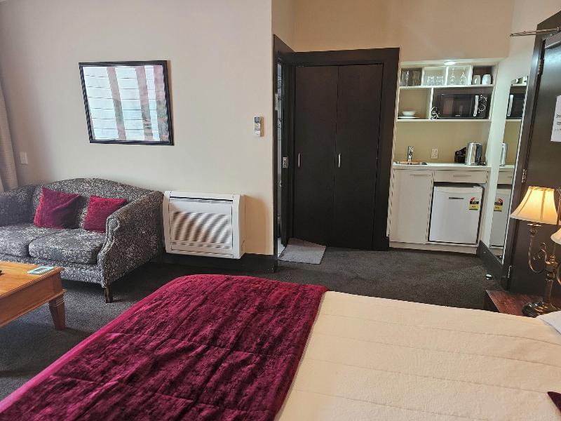 Gateway Motor Inn image