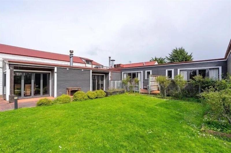 Gateway Motor Inn image