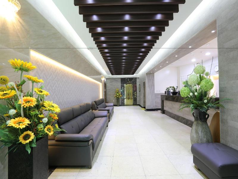 Empire Tourist Hotel image