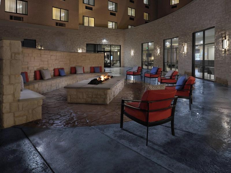 Courtyard Austin Pflugerville And Pflugerville Con image