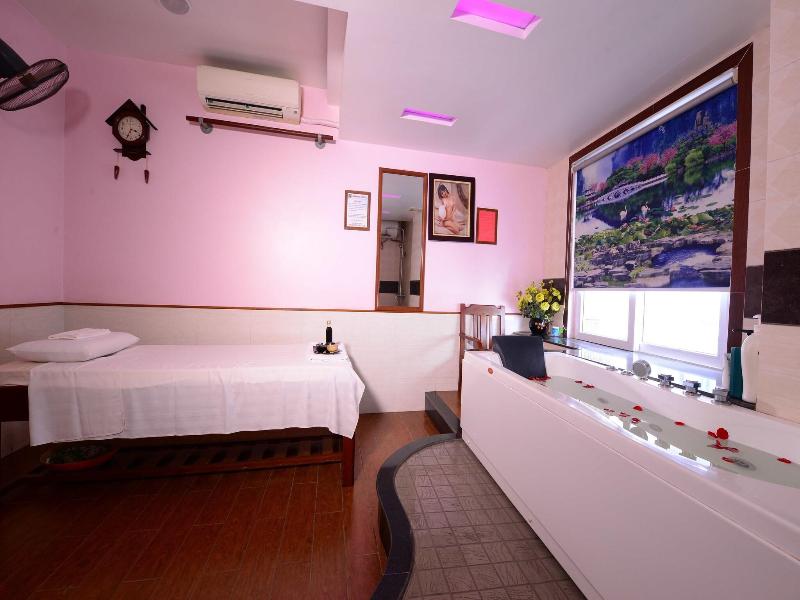 Blue Hanoi Inn Luxury Hotel And Spa image