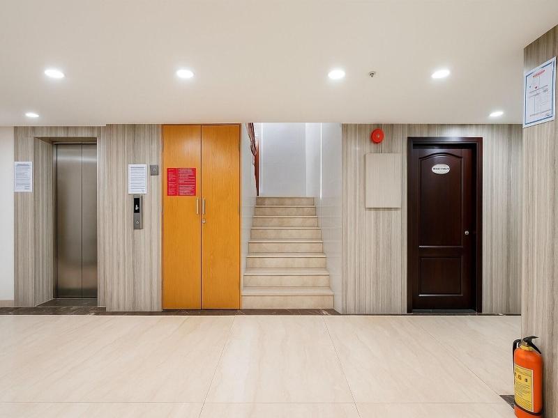 Green Star Hotel image