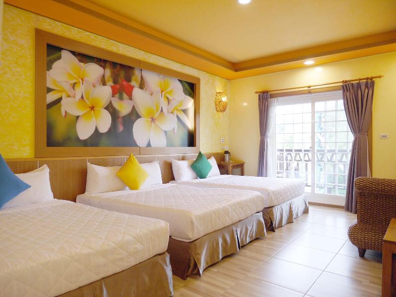 Sin Sin Hostel I image