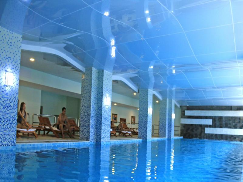 Eastern Palace Hotel image