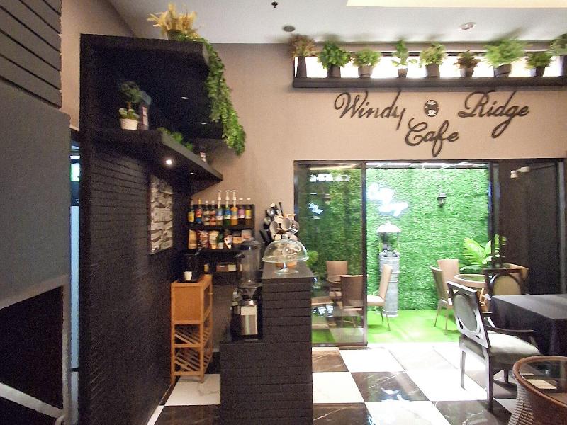 The Windy Ridge Hotel Manila image
