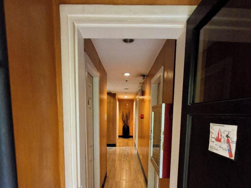 The Windy Ridge Hotel Manila image