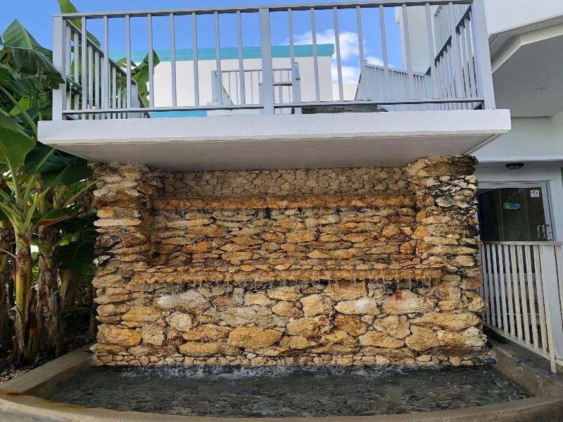 Surfrider Resort Hotel image
