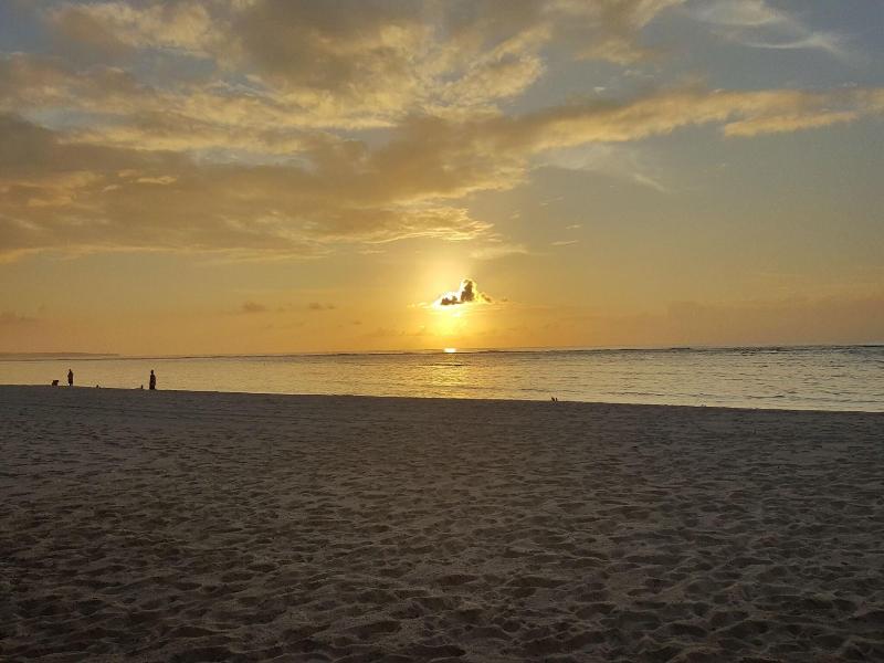 Surfrider Resort Hotel image