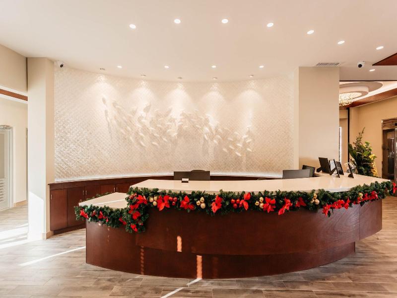 Surfrider Resort Hotel image