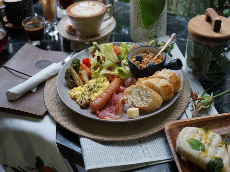 Nihao Cafe Hotel image
