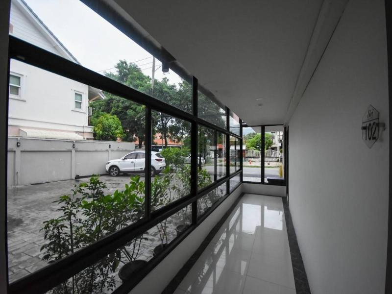 F Plus F Hotel image