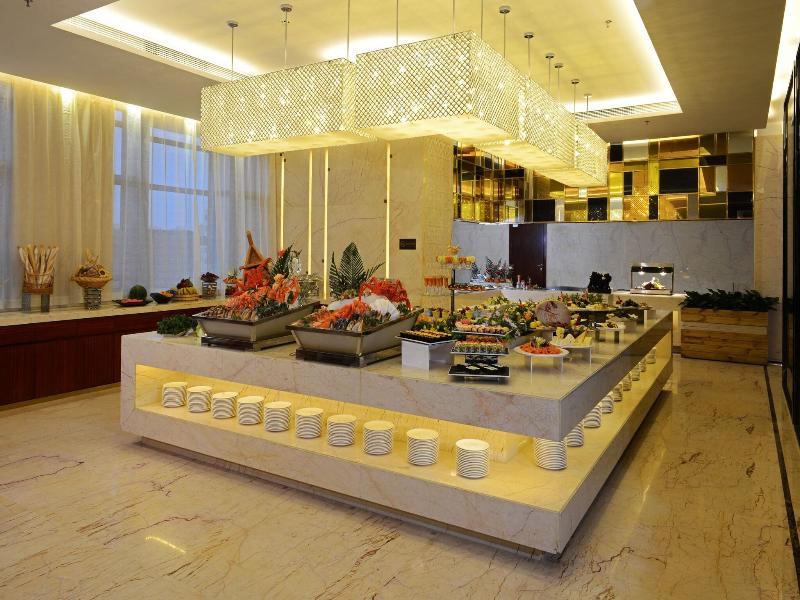 Menshine Gloria Plaza Hotel image