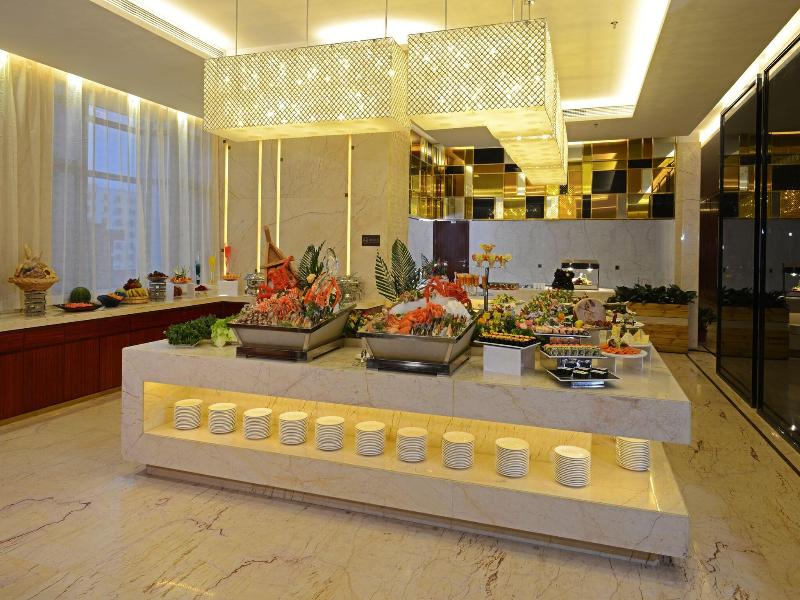 Menshine Gloria Plaza Hotel image