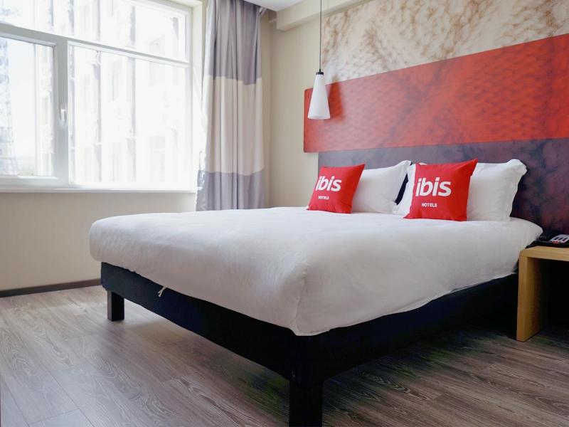 Ibis Hotel (Jiayuguan Railway Station) image