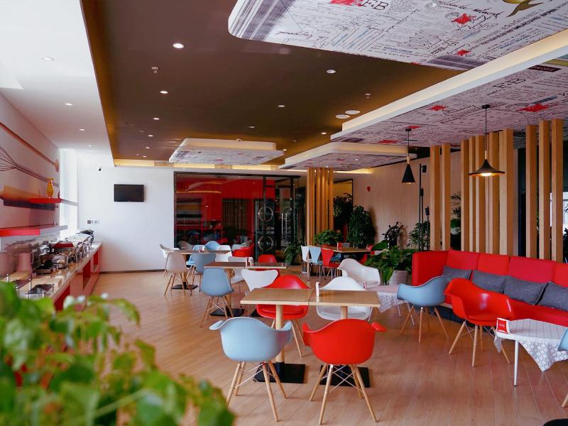 Ibis Hotel (Jiayuguan Railway Station) image