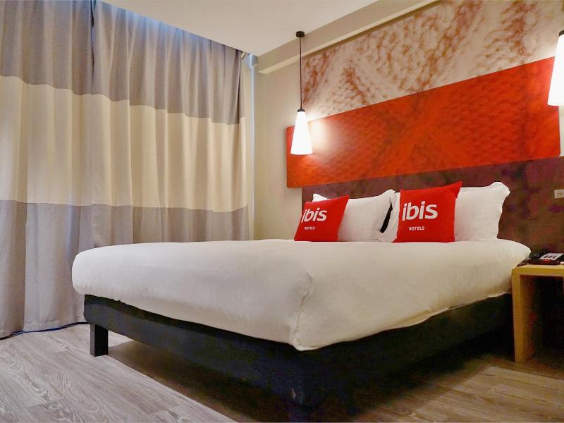 Ibis Hotel (Jiayuguan Railway Station) image