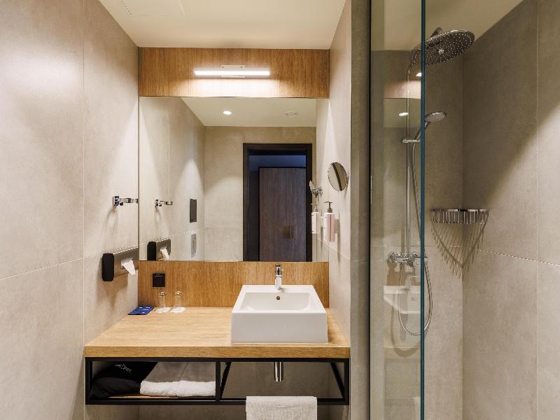 Park Inn by Radisson Vilnius Airport Hotel image