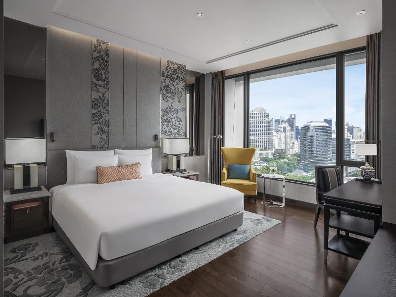 Sindhorn Kempinski hotel Bangkok image