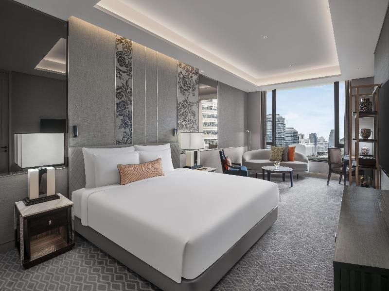 Sindhorn Kempinski hotel Bangkok image