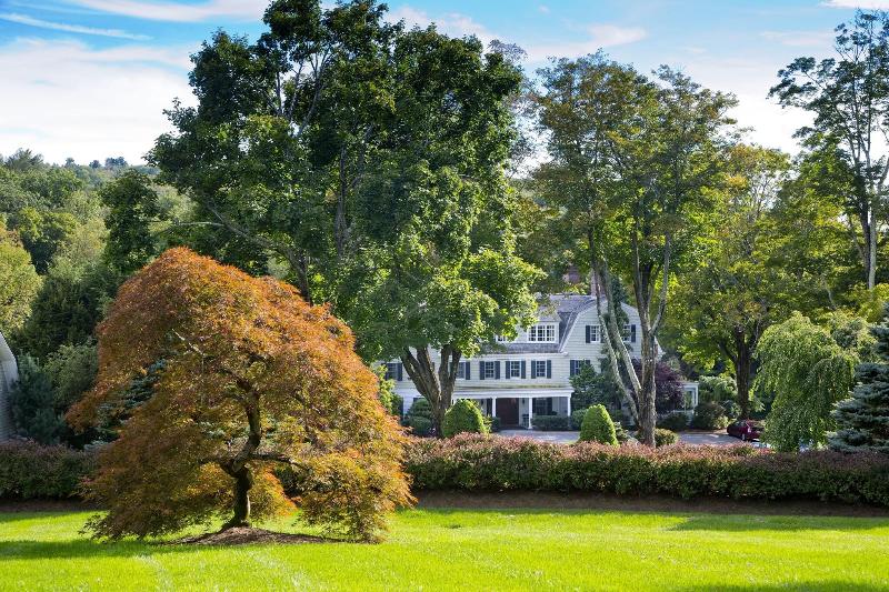 Mayflower Inn and Spa image