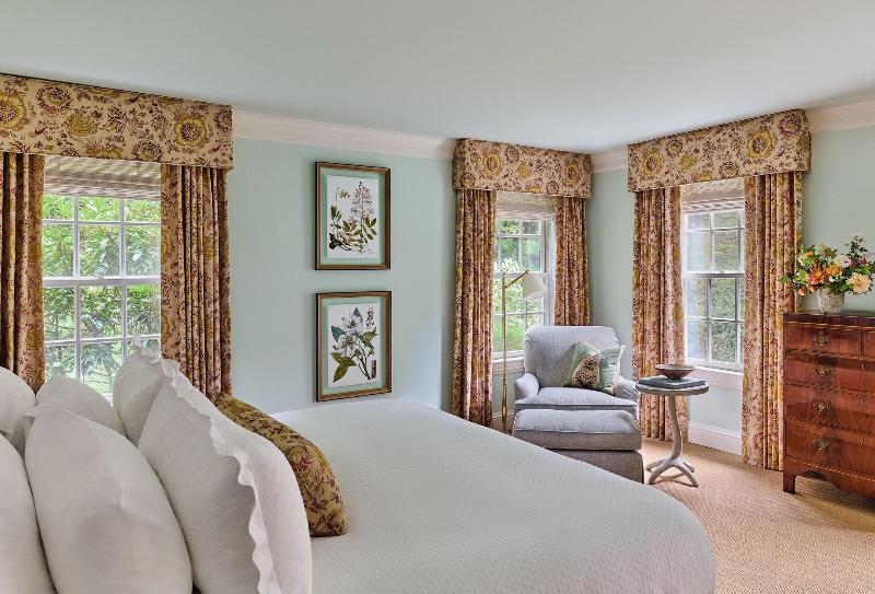 Mayflower Inn and Spa image