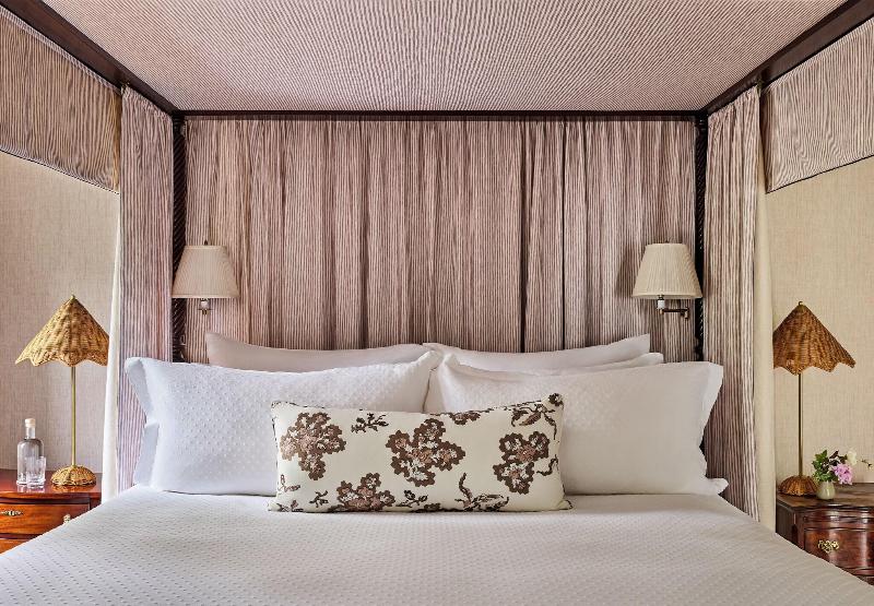Mayflower Inn and Spa image