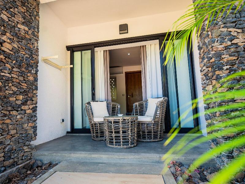 Toparadis Guest House image