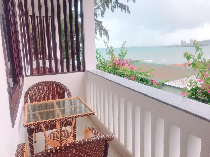 Gm Doc Let Beach Resort And Spa