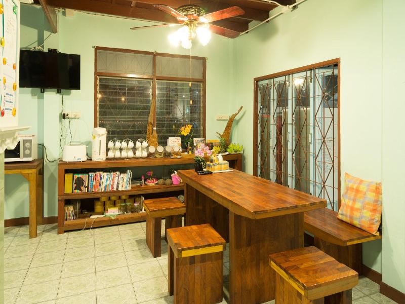 Nang Ta Yon Ban Thap Chang Hostel image