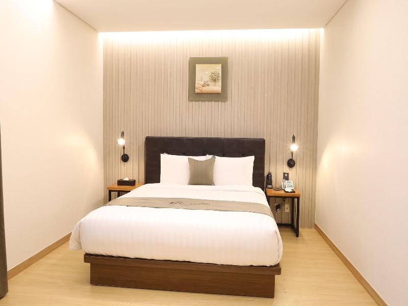 Rest Hotel image
