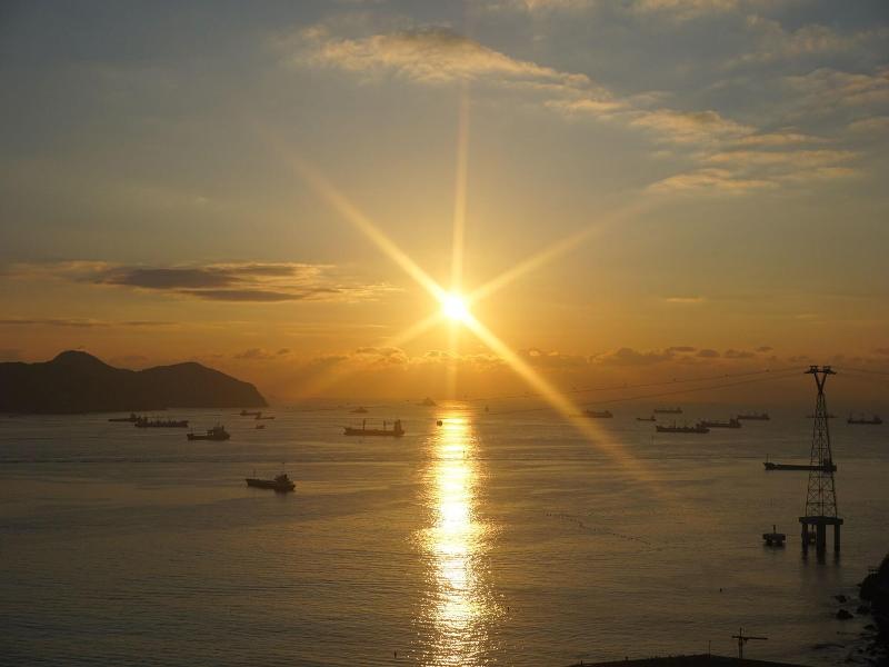 Busan Songdo Beach Brown Dot Hotel image
