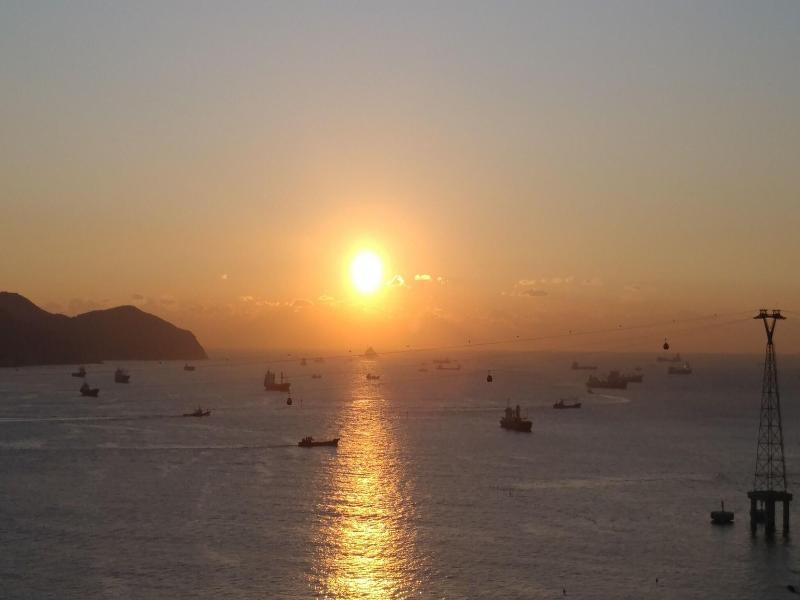 Busan Songdo Beach Brown Dot Hotel image