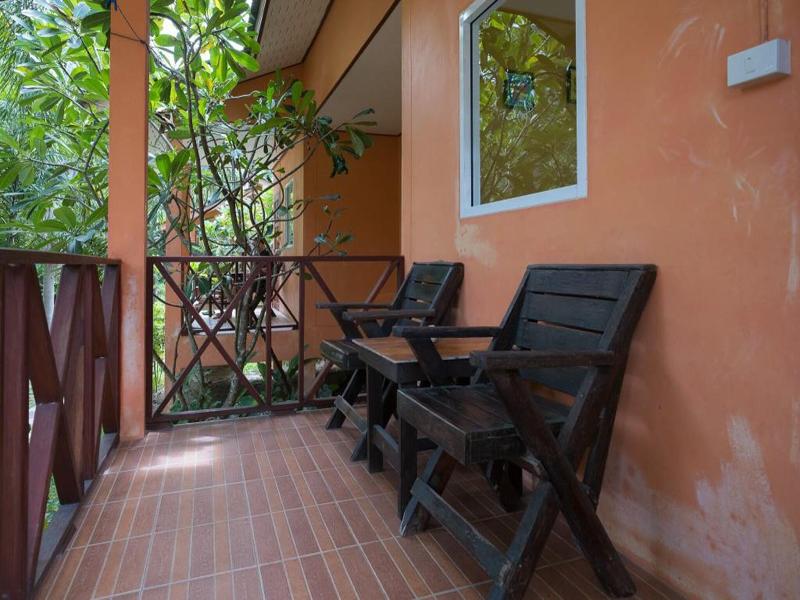 Nat Resort Koh Tao image