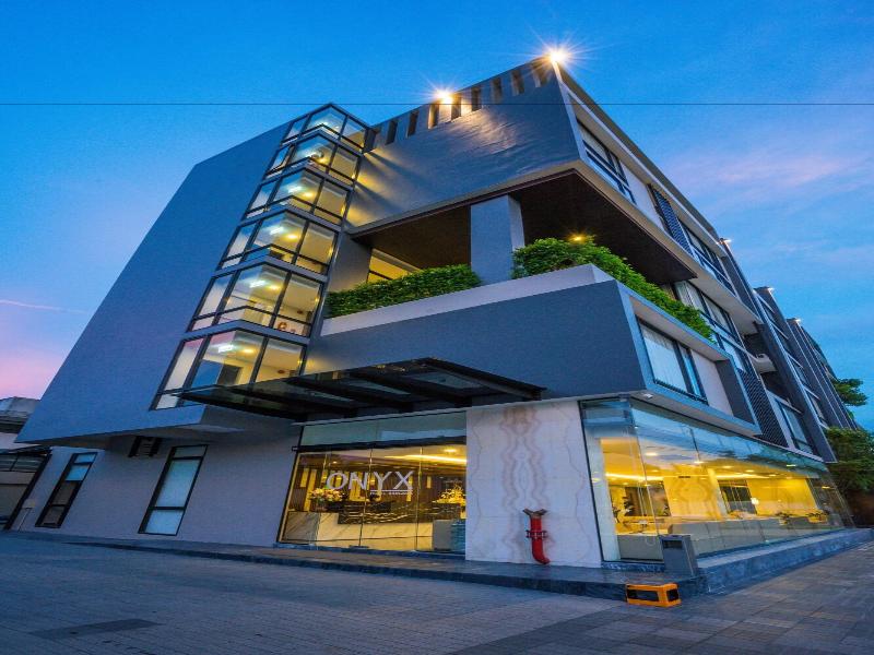 Onyx Hotel Bangkok image