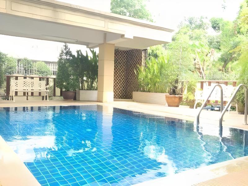 14Place Sukhumvit Villa Terminal 21