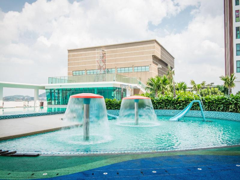 Amerin Mall Suites image