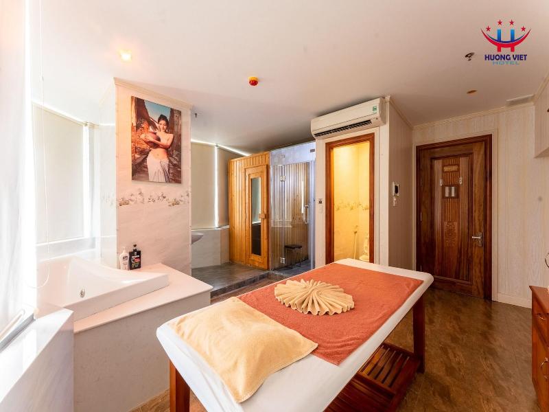 Huong Viet Hotel Quy Nhon image