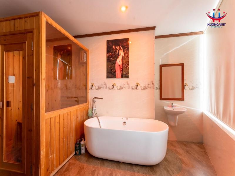 Huong Viet Hotel Quy Nhon image