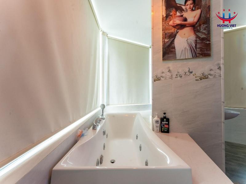 Huong Viet Hotel Quy Nhon image
