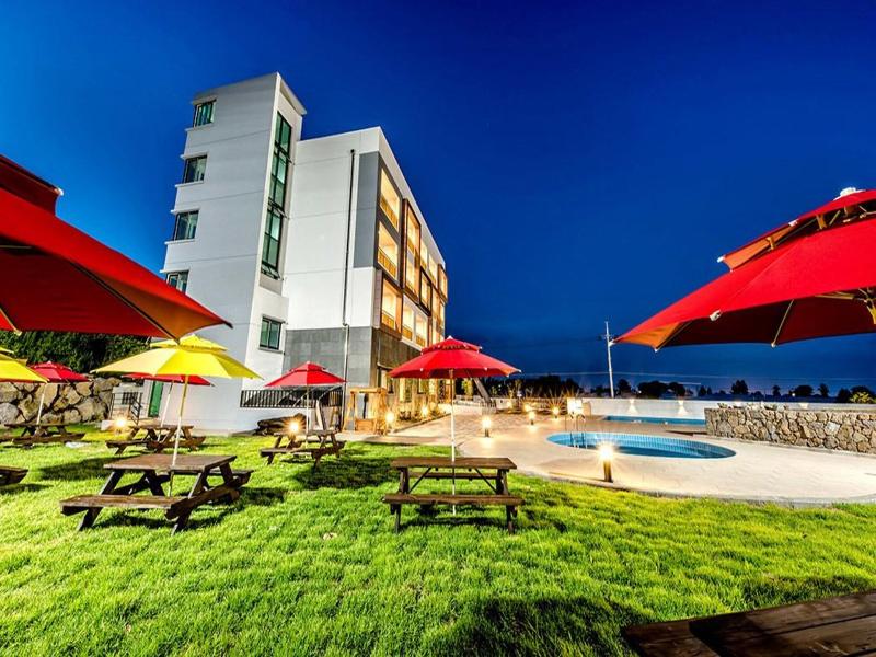 Jnb Hotel