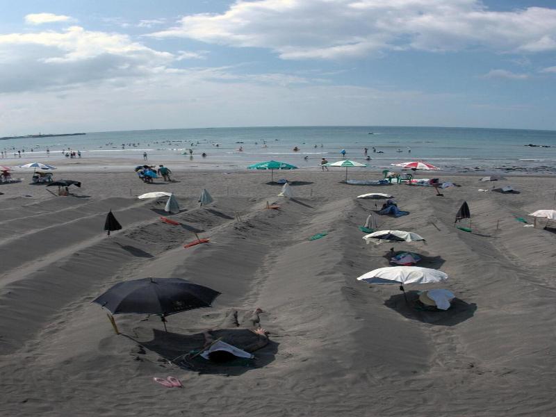 Black Sands Hotel