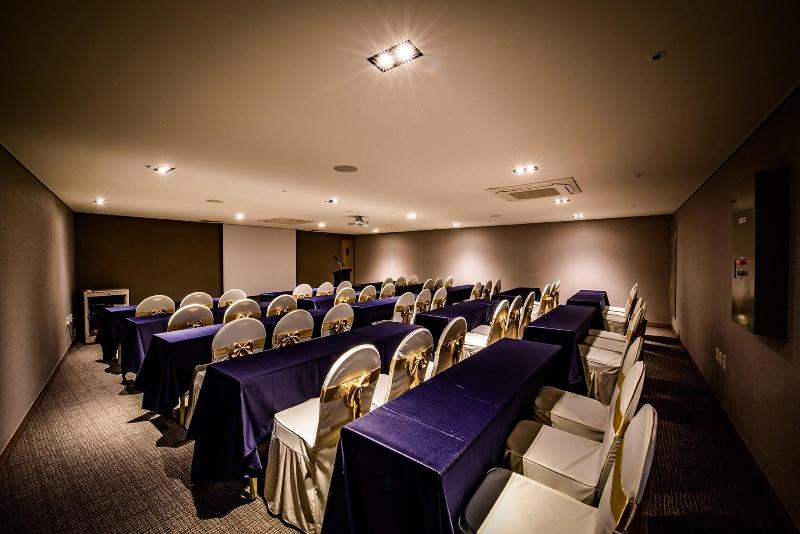 Utop Ubless Hotel Jeju image