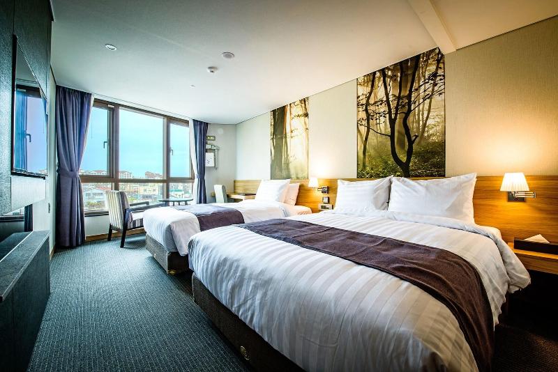 Utop Ubless Hotel Jeju image