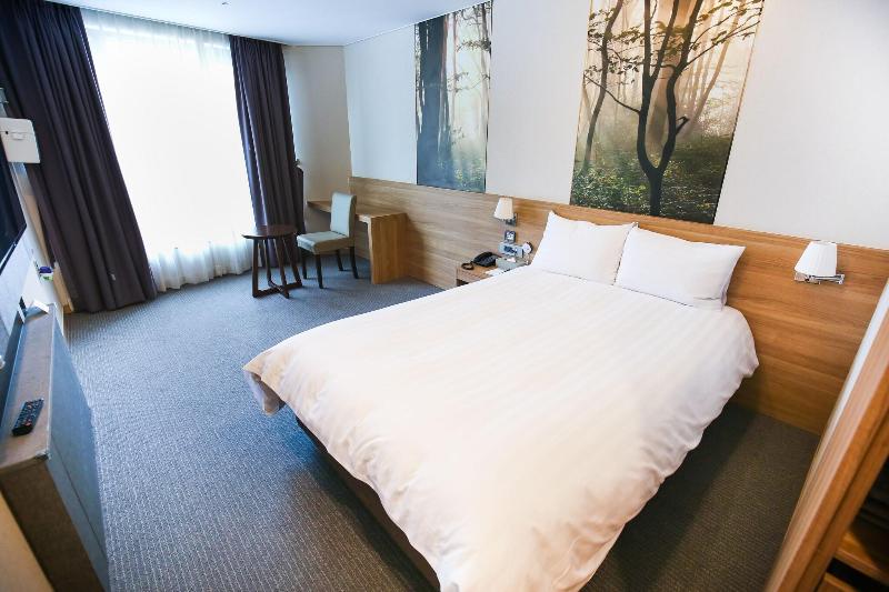 Utop Ubless Hotel Jeju image